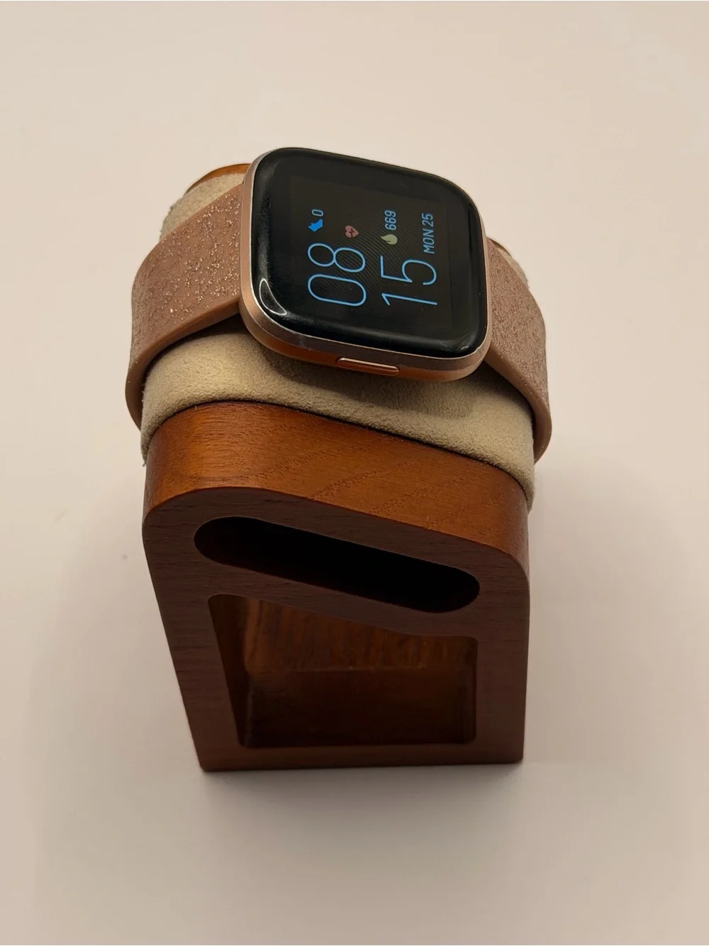 Fitbit Versa 2, Tested, Charger Included, rose Gold Case, Fitness Tracker